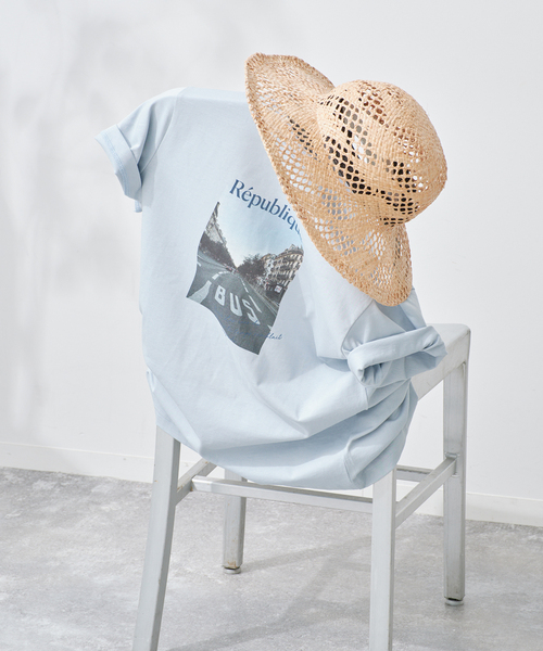 SLOBE IENA(スローブイエナ)の「Le Mares フォトTEE(Tシャツ/カットソー・レディース・ブラック/ホワイト/サックスブルー・FREE)」の3枚目の写真