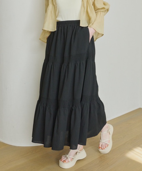OLUN(オルン)の「tiered flare skirt/ティアードフレアスカート(スカート・レディース・ブラック/アイボリー・SMALL/MEDIUM)」の15枚目の写真