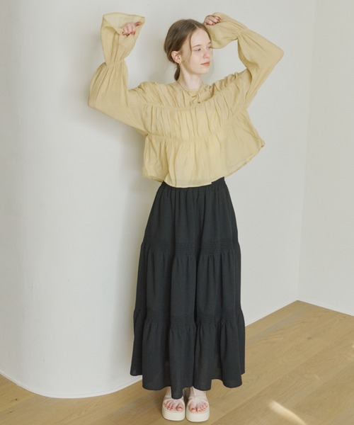 OLUN(オルン)の「tiered flare skirt/ティアードフレアスカート(スカート・レディース・ブラック/アイボリー・SMALL/MEDIUM)」の5枚目の写真