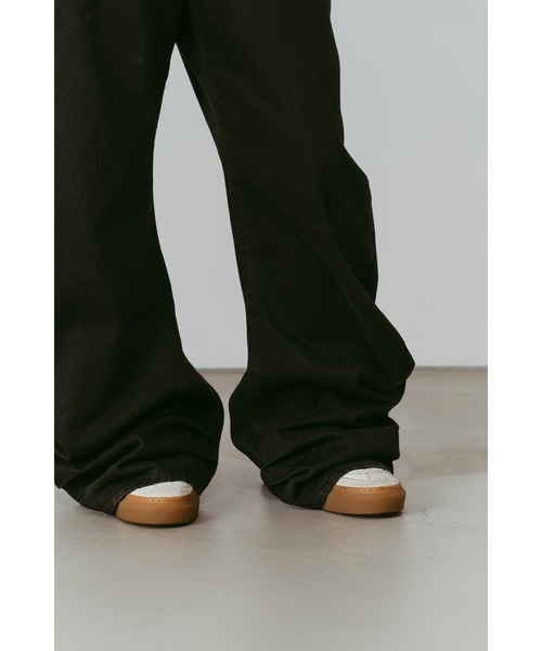 Knuth Marf(クヌースマーフ)の「draped denim pants(unisex)(デニムパンツ・レディース・ブラック・X-SMALL/SMALL/MEDIUM)」の6枚目の写真