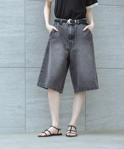 LAKOLE(ラコレ)の「デニムハーフパンツ / 747948(デニムパンツ・レディース・ブラック/インディゴブルー・MEDIUM/LARGE)」の1枚目の写真