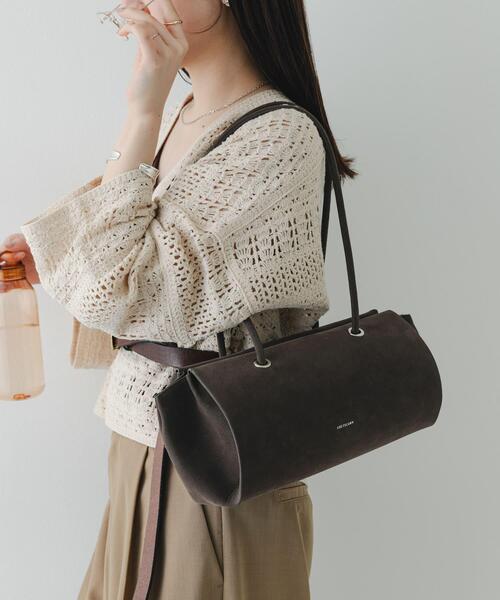 RODE SKO(ロデスコ)の「ADD CULUMN PAGE BOSTON NUBUCK(ショルダーバッグ・レディース・グレー・-)」の2枚目の写真