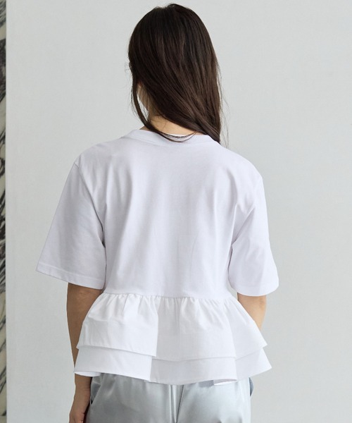 BIRTHDAY BASH(バースデイバッシュ)の「CREW NECK DOUBLE FRILL TOPS(クリューネックダブルフリルトップス)(Tシャツ/カットソー・レディース・ホワイト/ブラック/ラベンダー・FREE)」の12枚目の写真