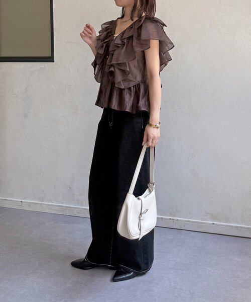 Thevon(ゼボン)の「Vネックシアーフリルペプラムブラウス(シャツ/ブラウス・レディース・ブラウン/サックスブルー/オフホワイト・FREE)」の22枚目の写真
