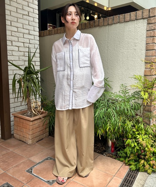 MYMOOD.(マイムード)の「ダブルポケットパイピングシアーシャツ(シャツ/ブラウス・レディース・ブラウン/オフホワイト/ブルー・FREE)」の18枚目の写真