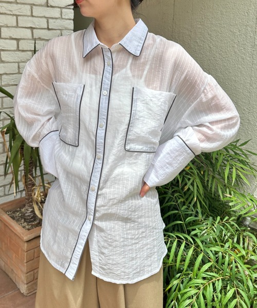 MYMOOD.(マイムード)の「ダブルポケットパイピングシアーシャツ(シャツ/ブラウス・レディース・ブラウン/オフホワイト/ブルー・FREE)」の10枚目の写真
