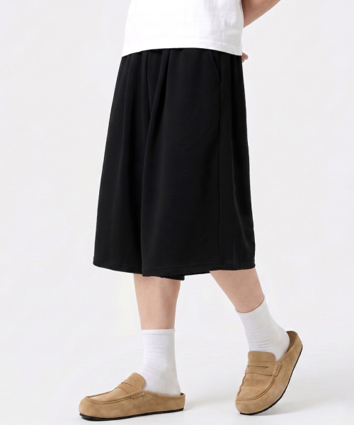 UNDEROFF（アンダーオフ）の「バルーンクーブサイドタックバミューダパンツブラック（その他パンツ・レディース・ブラック・LARGE/MEDIUM）」の2枚目の写真