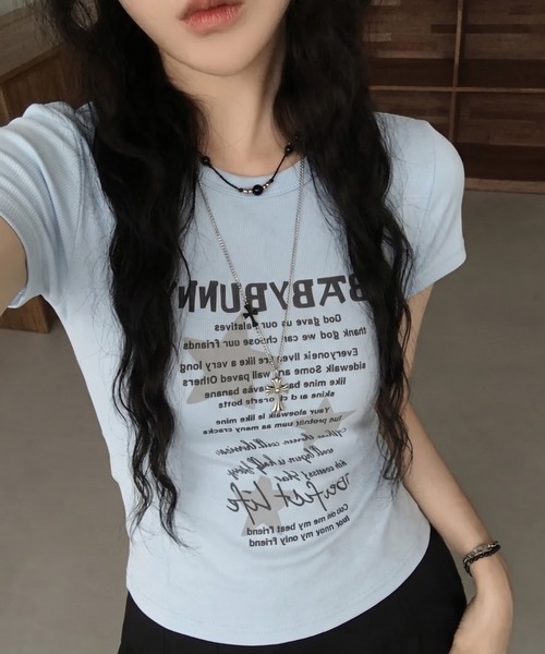 SHEPP(シープ)の「スターモチーフフロント英字ロゴプリント コンパクト半袖Tシャツ【6色展開】(Tシャツ/カットソー・レディース・サックスブルー/ピンク/イエロー/ダークグレー/ホワイト/ブラック・F)」の4枚目の写真