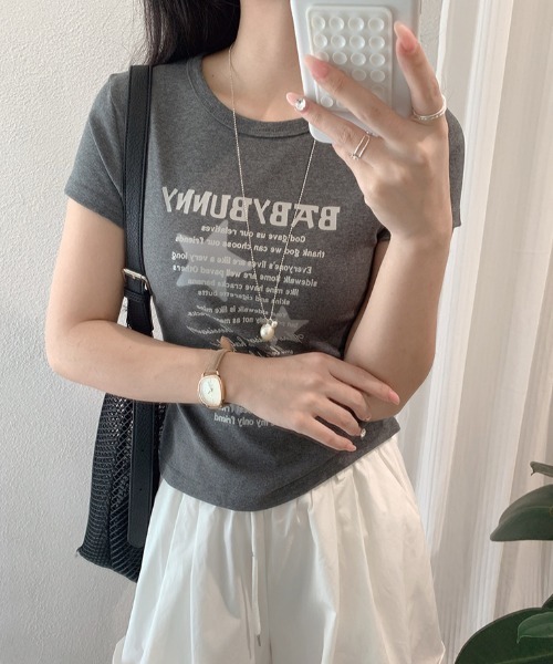 SHEPP(シープ)の「スターモチーフフロント英字ロゴプリント コンパクト半袖Tシャツ【6色展開】(Tシャツ/カットソー・レディース・サックスブルー/ピンク/イエロー/ダークグレー/ホワイト/ブラック・F)」の11枚目の写真