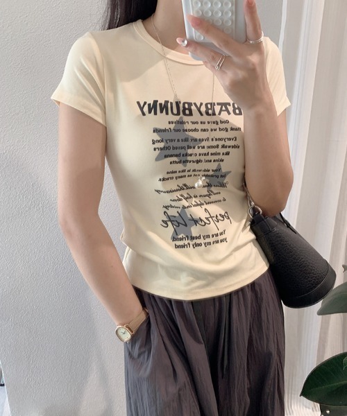 SHEPP(シープ)の「スターモチーフフロント英字ロゴプリント コンパクト半袖Tシャツ【6色展開】(Tシャツ/カットソー・レディース・サックスブルー/ピンク/イエロー/ダークグレー/ホワイト/ブラック・F)」の16枚目の写真