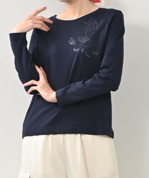 aunt lily(アントリリー)の「スパンコール 刺繍 カットソー / 刺繍カットソー エレガンス ロングスリーブ 長袖カットソー 花柄刺繍 スパンコール 綿100% きれいめ 大人カジュアル インナー(Tシャツ/カットソー・レディース・ネイビー/オフホワイト/グレー・M/LL/3L/L/S)」の1枚目の写真