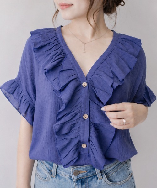 Miniministore(ミニミニストア)の「ラッフルフリルブラウスVネックトップス夏(シャツ/ブラウス・レディース・モスグリーン/ロイヤルブルー/インディゴブルー/ブラウン/ブラック・FREE)」の5枚目の写真