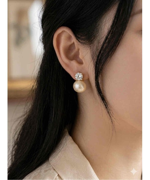 tone(トーン)の「【88eighty-eight】キラキラビジューBIGパールシンプルピアス【import】(MA)(ピアス(両耳用)・レディース・ゴールド・FREE)」の4枚目の写真
