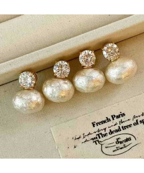 tone(トーン)の「【88eighty-eight】キラキラビジューBIGパールシンプルピアス【import】(MA)(ピアス(両耳用)・レディース・ゴールド・FREE)」の7枚目の写真