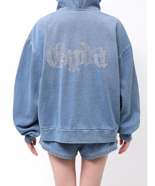 GYDA(ジェイダ)の「BACK GYDAラインストーンカットデニムパーカー(パーカー・レディース・ライトブルー・FREE)」の17枚目の写真