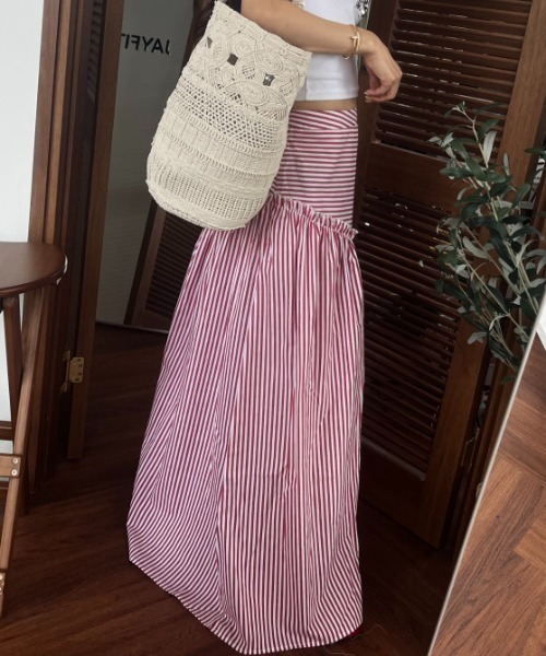 FAVORITO（ファヴォリート）の「ロングAラインスカート（スカート・レディース・ブラック/レッド/ブルー・F）」の21枚目の写真