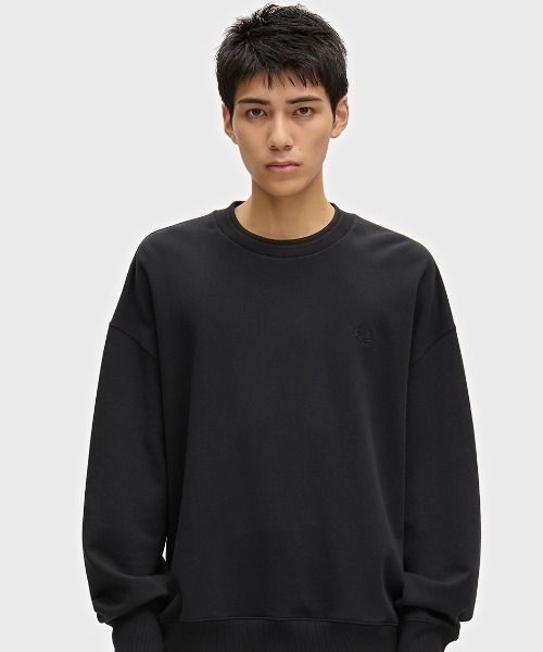 FRED PERRY(フレッドペリー)の「Oversized Tipped Sweatshirt/オーバーサイズティップドスウェット(スウェット・メンズ・ブラウン/グレー/ブラック・L/M/S)」の22枚目の写真