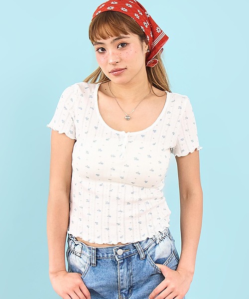 anap mimpi(アナップミンピ)の「小花柄 ヘンリーネック Tシャツ(Tシャツ/カットソー・レディース・ホワイト/グレー/ブルー・F)」の10枚目の写真