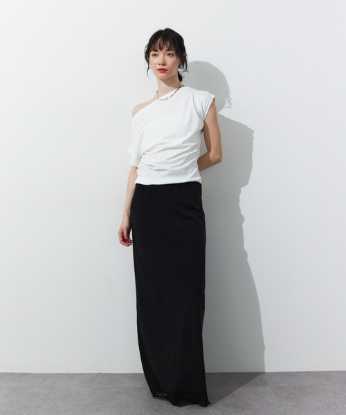 HANNE(アン)の「オフショルサイドギャザーTEE(Tシャツ/カットソー・レディース・ホワイト/ホワイト×ブラック/ブラック・FREE)」の17枚目の写真