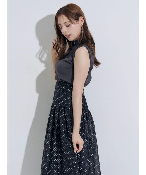 MERCURYDUO(マーキュリーデュオ)の「ノースリニットドッキングワンピース(ワンピース・レディース・オフホワイト/ブラック・FREE)」の6枚目の写真
