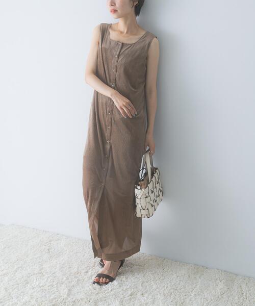 URBAN RESEARCH ROSSO WOMEN（アーバンリサーチ　ロッソ）の「シアーベロアスクエアネックワンピース（ワンピース・レディース・ネイビー/ブラウン・38/36）」の5枚目の写真