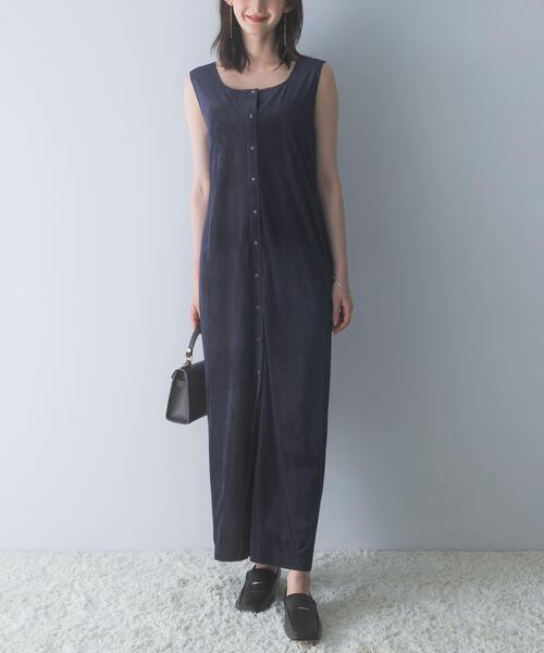 URBAN RESEARCH ROSSO WOMEN（アーバンリサーチ　ロッソ）の「シアーベロアスクエアネックワンピース（ワンピース・レディース・ネイビー/ブラウン・38/36）」の17枚目の写真