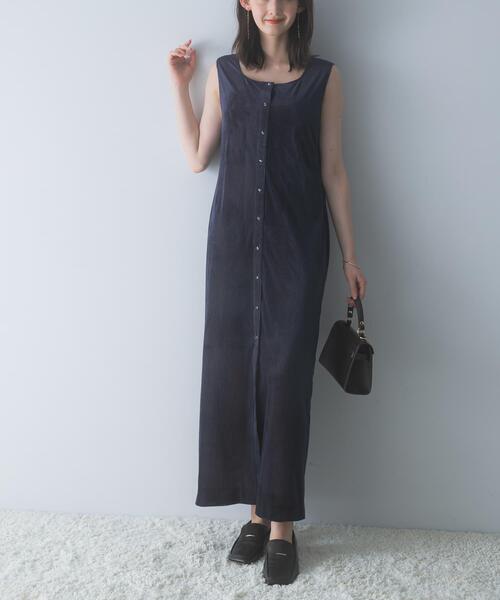 URBAN RESEARCH ROSSO WOMEN（アーバンリサーチ　ロッソ）の「シアーベロアスクエアネックワンピース（ワンピース・レディース・ネイビー/ブラウン・38/36）」の18枚目の写真