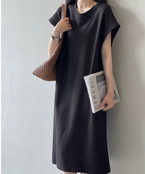 VIBGYOR(ヴィブジョー)の「FReePLACe/ストレート シンプル ワンピース X12899(ワンピース・レディース・ブラック/ネイビー/ベージュ・MEDIUM/LARGE)」の4枚目の写真