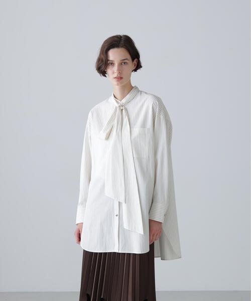 ADORE（アドーア）の「◆ワイドボゥブラウス（シャツ/ブラウス・レディース・ブラック/ブルー/ホワイト・38）」の12枚目の写真