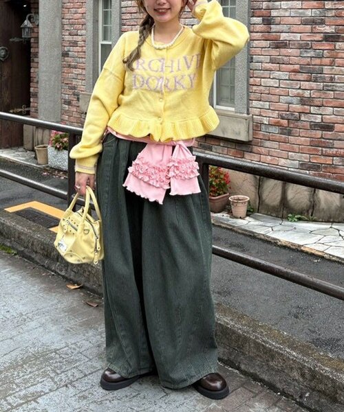 CIAOPANIC(チャオパニック)の「シャギー配色ロゴフリルニットカーディガン(ニット/セーター・レディース・ミント/グリーン/サックスブルー/ネイビー/アイボリー/ピンク/グレー/ブラウン/ホワイト/イエロー/バーガンディー・ONE SIZE)」の14枚目の写真