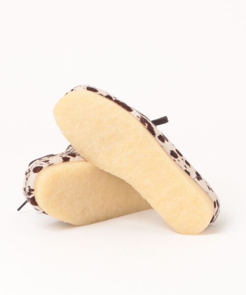 Clarks(クラークス)の「Clarks/クラークス/Wallabee(モカシン/デッキシューズ・レディース・その他24・5/4.5/5.5)」の3枚目の写真
