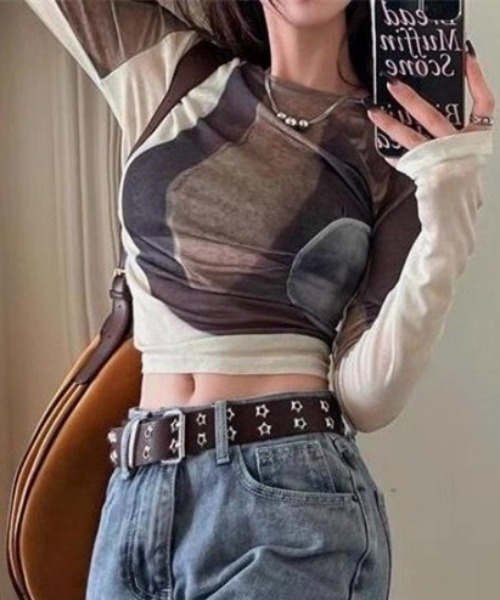 ampm(エーエムピーエム)の「アブストラクト柄シアー ロングスリーブトップス(Tシャツ/カットソー・レディース・ブラウン・FREE)」の6枚目の写真