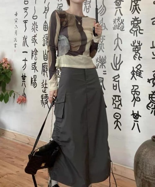 ampm(エーエムピーエム)の「アブストラクト柄シアー ロングスリーブトップス(Tシャツ/カットソー・レディース・ブラウン・FREE)」の22枚目の写真