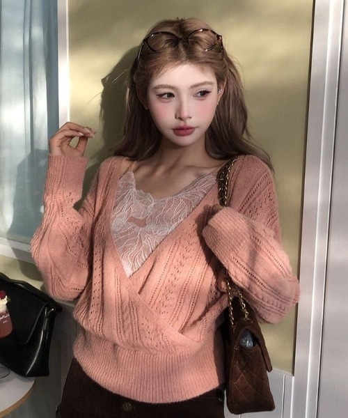 Teem Store(チームストア)の「【セット/レイヤード】レースキャミ×カシュクールケーブルニット(ニット/セーター・レディース・ホワイト/グレー/ピンク・M)」の3枚目の写真