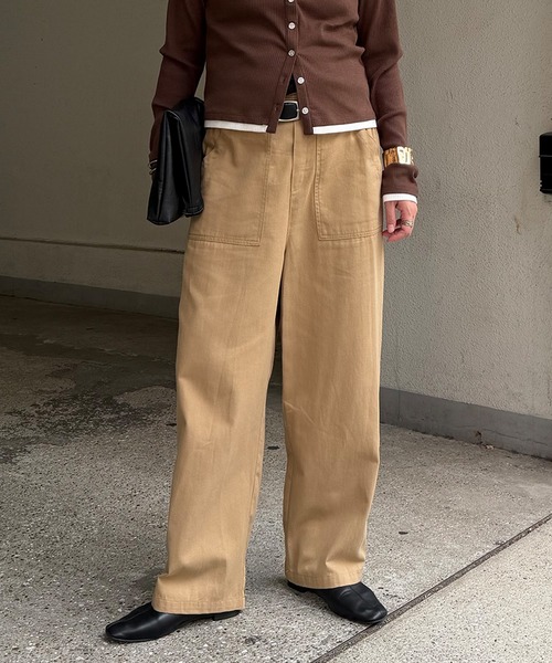 LBC(エルビーシー)の「コットンベイカーパンツ(その他パンツ・レディース・ベージュ/カーキ/ダークネイビー・M/L)」の1枚目の写真