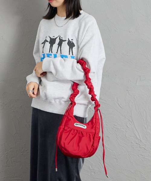 OUTDOOR PRODUCTS（アウトドアプロダクツ）の「[OUTDOOR PRODUCTS/アウトドアプロダクツ] エッグナイロンショルダーバッグ（ショルダーバッグ・レディース・レッド/ブラック・F）」の18枚目の写真