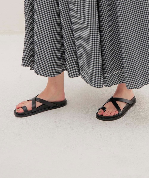waa.（ワー）の「【waa.studios/ワースタジオ】CHO SANDALS（サンダル・レディース・ブラック・37）」の4枚目の写真