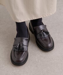 タッセルローファー