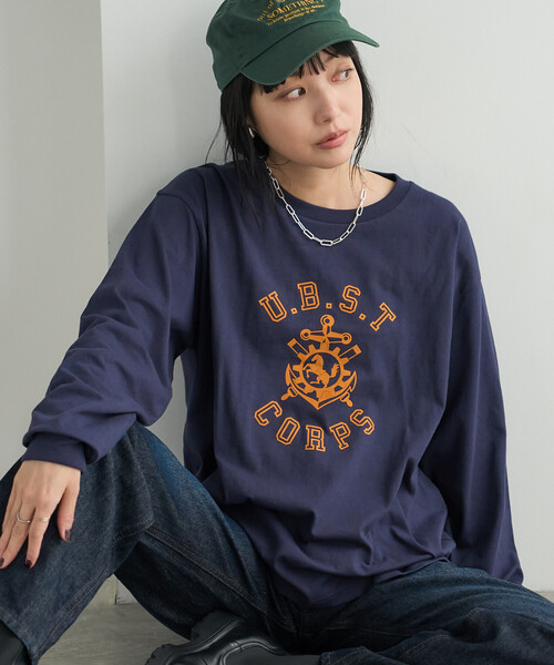 FREAK'S STORE（フリークスストア）の「フロッキープリント カレッジロゴロンT/フロッキーロゴTシャツ（Tシャツ/カットソー・レディース・レッド/ネイビー/オフホワイト・ﾌﾘ-）」の5枚目の写真