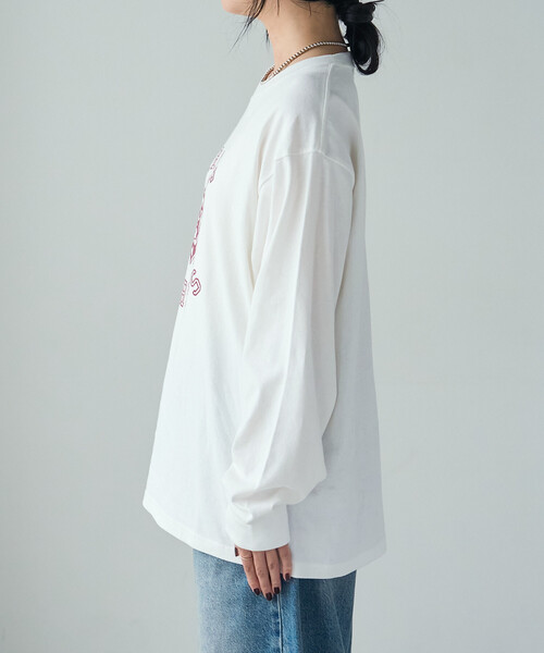 FREAK'S STORE（フリークスストア）の「フロッキープリント カレッジロゴロンT/フロッキーロゴTシャツ（Tシャツ/カットソー・レディース・レッド/ネイビー/オフホワイト・ﾌﾘ-）」の14枚目の写真