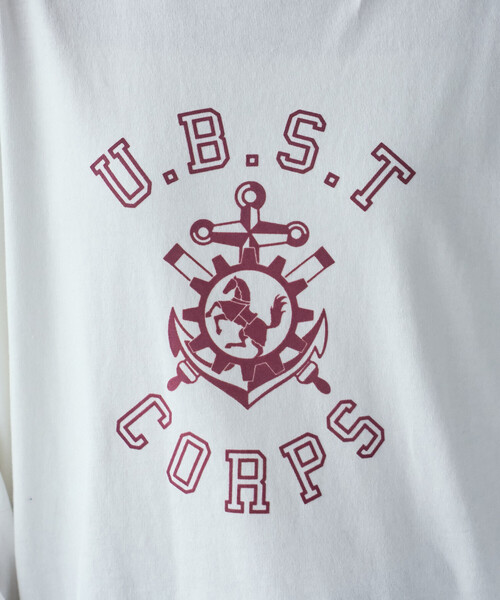 FREAK'S STORE（フリークスストア）の「フロッキープリント カレッジロゴロンT/フロッキーロゴTシャツ（Tシャツ/カットソー・レディース・レッド/ネイビー/オフホワイト・ﾌﾘ-）」の19枚目の写真