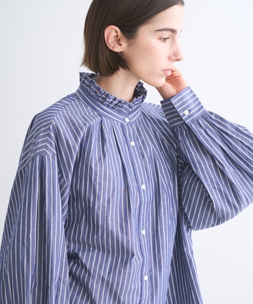 three dots(スリードッツ)の「ウォッシュドコットン ギャザーシャツ(シャツ/ブラウス・レディース・ブルー系その他2/チャコール/ブルー系その他/ホワイト・SMALL)」の12枚目の写真