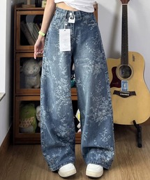 deux amour（ドゥーザムール）の「デニム総柄ワイドパンツ（デニムパンツ）」