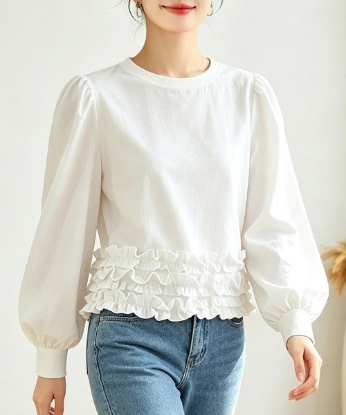 ONEP STAR(ワンピスター)の「裾フリルボリューム袖長袖カットソー(Tシャツ/カットソー・レディース・ブラック/ホワイト・FREE)」の4枚目の写真