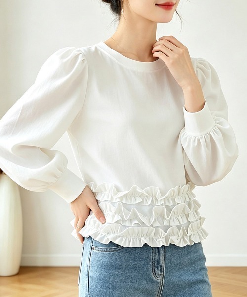 ONEP STAR(ワンピスター)の「裾フリルボリューム袖長袖カットソー(Tシャツ/カットソー・レディース・ブラック/ホワイト・FREE)」の5枚目の写真