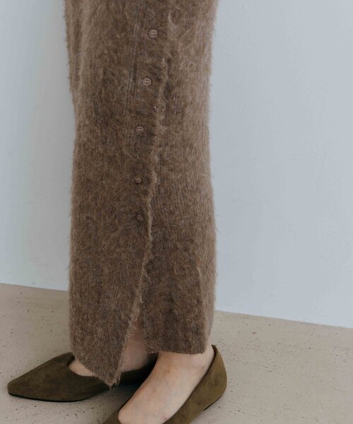 NUE(ヌエ)の「〈NUE〉サイドボタンニットスカート(スカート・レディース・チャコールグレー/モカ・SMALL/MEDIUM)」の15枚目の写真