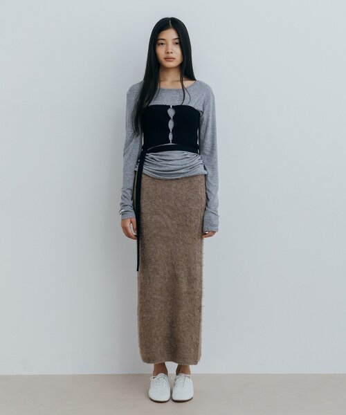 NUE(ヌエ)の「〈NUE〉サイドボタンニットスカート(スカート・レディース・チャコールグレー/モカ・SMALL/MEDIUM)」の6枚目の写真