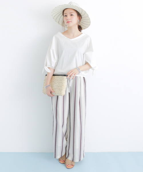 URBAN RESEARCH(アーバンリサーチ)の「UR タイプライター袖リボンブラウス(シャツ/ブラウス・レディース・サックスブルー/オフホワイト/ライトグレー・FREE)」の6枚目の写真