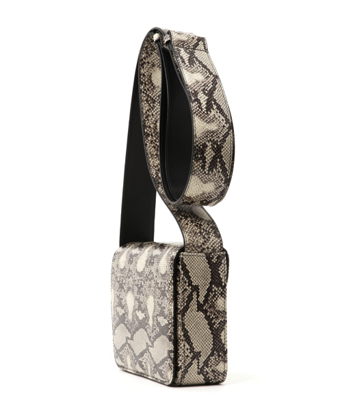 SLY（スライ）の「THICK SHOULDER BAG（ショルダーバッグ・レディース・マルチ/イエロー系その他・FREE）」の5枚目の写真