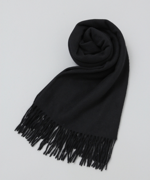 HARE（ハレ）の「【カシミヤブレンド】ベーシックプレーンマフラー(HARE)（マフラー・メンズ・イエロー/ブラック/グレー/ボルドー・FREE）」の2枚目の写真